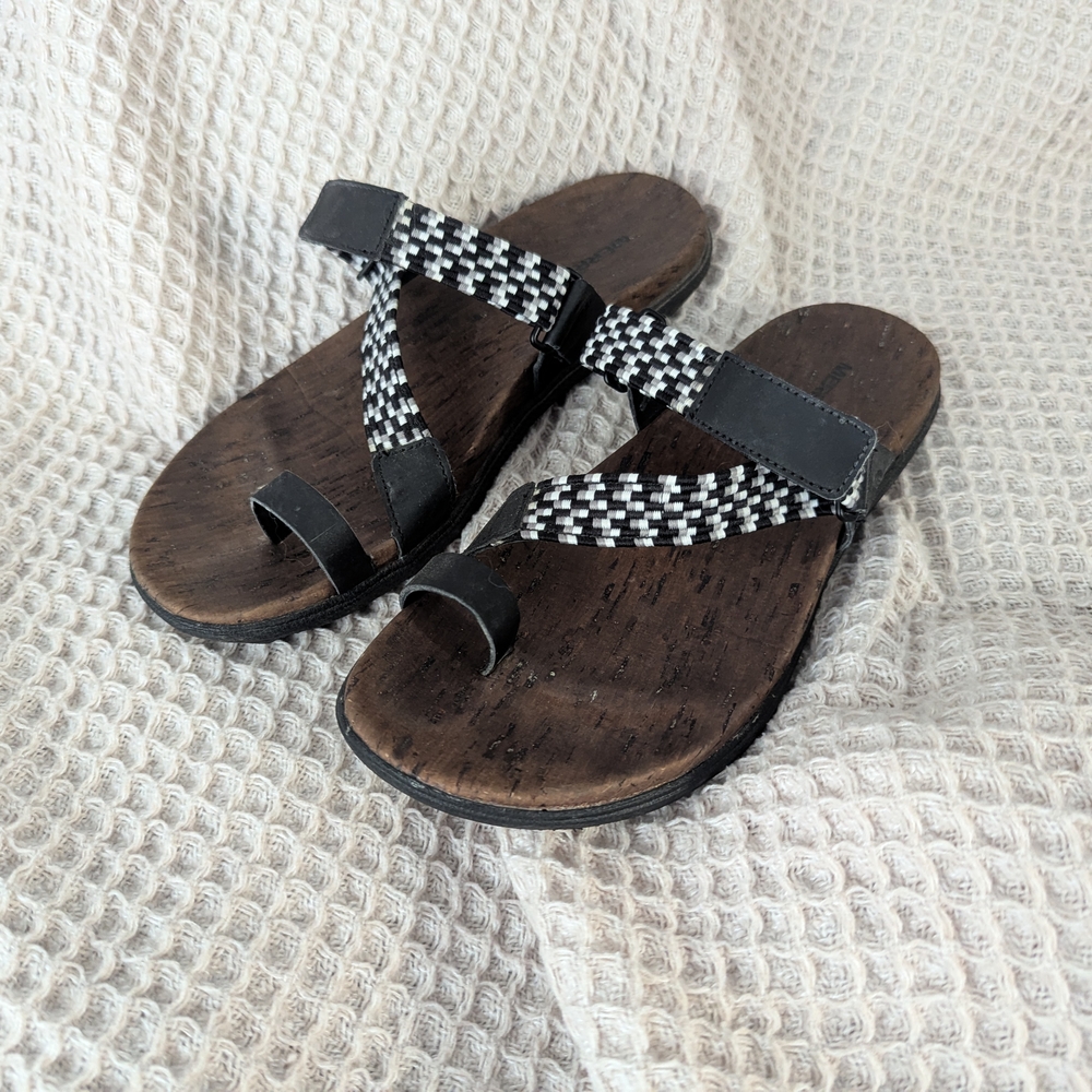 Merrell Black and White Women's Sandals